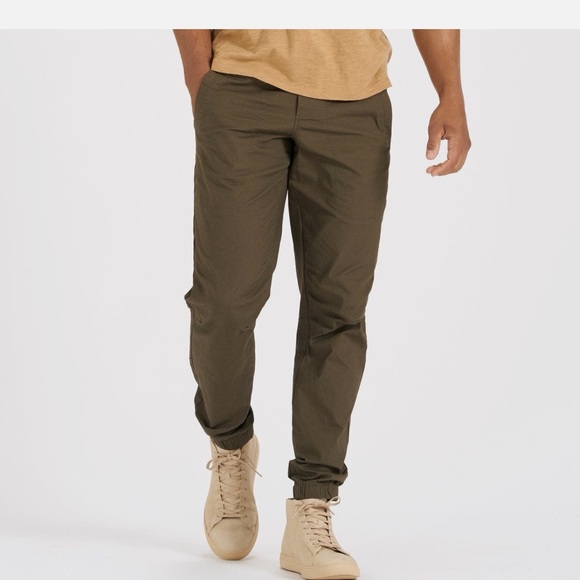 Vuori Ripstop Traveler Jogger Pants in Dark Oregano Green Size Mens Medium - Picture 13 of 13